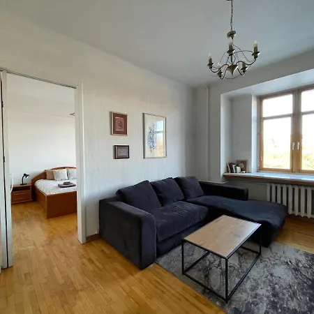 A Cozy With A Wonderful View Of The River In The Old Town Of Apartment